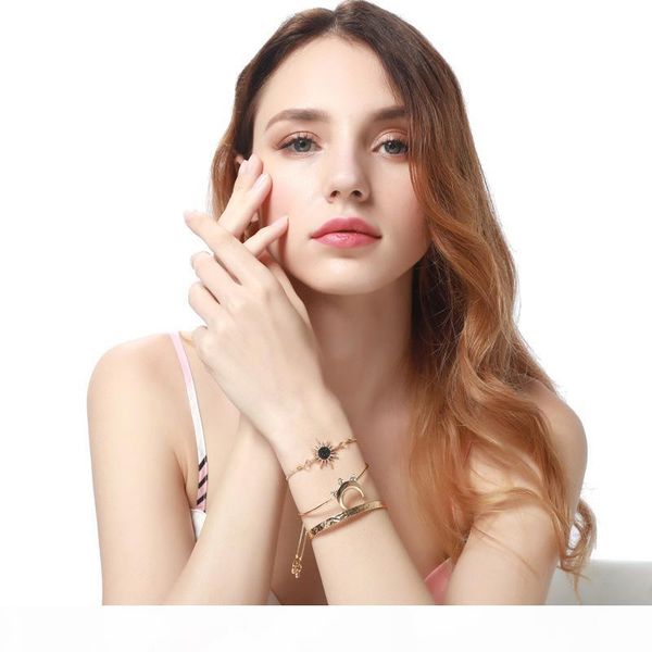 golden new product horn metal inlaid rhinestone jewelry female fashion set bracelet yiwu small accessories wholesale, Golden;silver
golden new product horn metal inlaid rhinestone jewelry female fashion set bracelet yiwu small accessories wholesale, Golden;silver