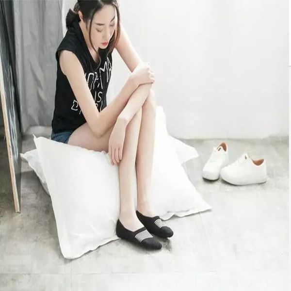ammyh new fashion thin invisible silicone anti-stripping glass women's invisible silicone stockings socks transparent crystal stockings, Pink;yellow
ammyh new fashion thin invisible silicone anti-stripping glass women's invisible silicone stockings socks transparent crystal stockings, Pink;yellow
