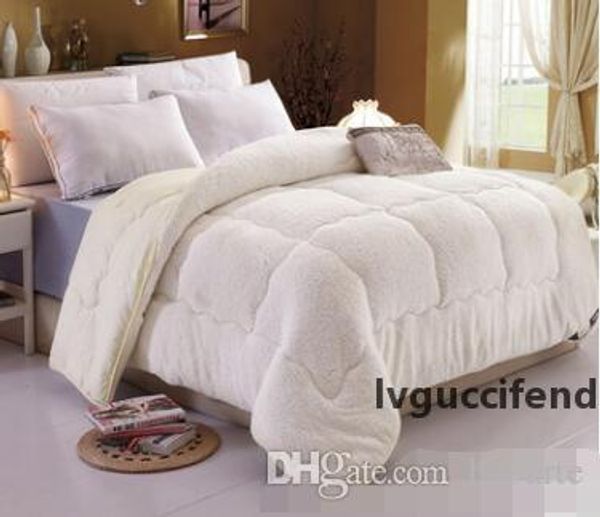 wholesale-camelhair warm winter wool quilt thicken comforter/duvet/blanket lamb down fabric filling king queen size single double cashmere
wholesale-camelhair warm winter wool quilt thicken comforter/duvet/blanket lamb down fabric filling king queen size single double cashmere