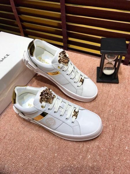 2021-2020k luxury fashion men 's shoes low -lace -up embroidery daily sports shoes ,high -quality casual wild outdoor shoes ,size, Black
2021-2020k luxury fashion men 's shoes low -lace -up embroidery daily sports shoes ,high -quality casual wild outdoor shoes ,size, Black