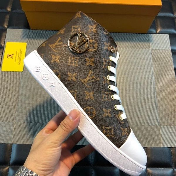 2020qi new luxury men's casual fashion sneakers for sale, outdoor travel, sports laces, original box, fast delivery, Black
2020qi new luxury men's casual fashion sneakers for sale, outdoor travel, sports laces, original box, fast delivery, Black