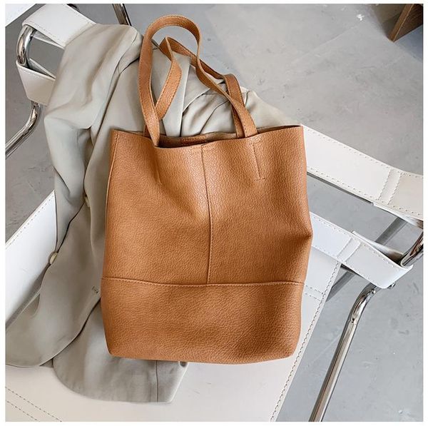 мягкая кожа pu crossbody сумка женщин 2020 ретро ковш сумка сплошной цвет плеча большой емкости сумки lady tote bolsos
мягкая кожа pu crossbody сумка женщин 2020 ретро ковш сумка сплошной цвет плеча большой емкости сумки lady tote bolsos