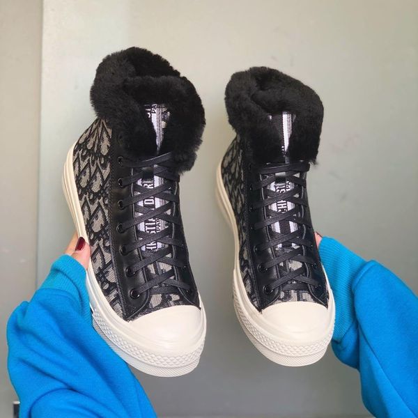 2020w fashion high-end letters plus velvet warm women's shoes, low to help comfortable casual shoes, fashion wild sports party shoes
2020w fashion high-end letters plus velvet warm women's shoes, low to help comfortable casual shoes, fashion wild sports party shoes