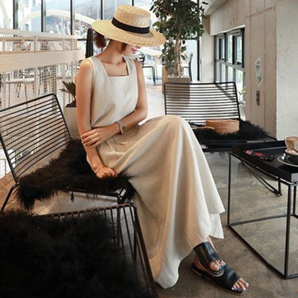 cotton dress with a row of buttons at the back shows thin and fashionable one line collar loose fashion, Black;gray
cotton dress with a row of buttons at the back shows thin and fashionable one line collar loose fashion, Black;gray