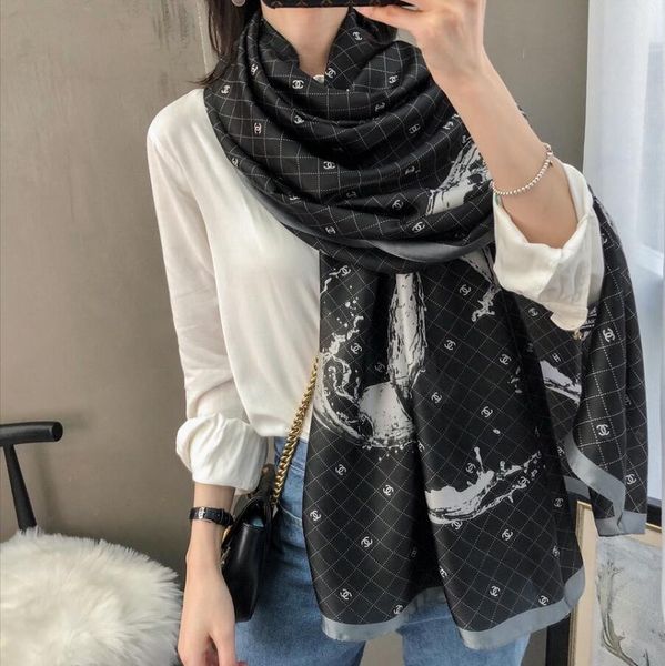 2020 high qualtiy print animal cashmere brand scarf for women designer luxury long scarves with silver thread shawls wrap, Blue;gray
2020 high qualtiy print animal cashmere brand scarf for women designer luxury long scarves with silver thread shawls wrap, Blue;gray