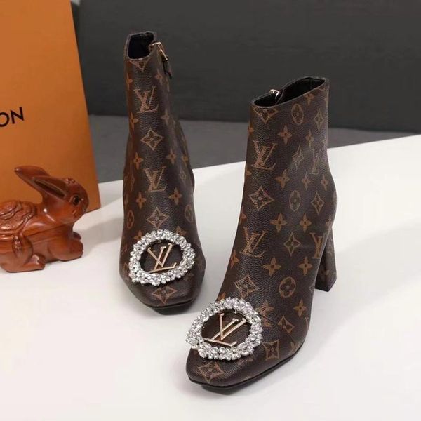 33 designer luxury women's casual fashion shoes, women's outdoor casual shoes, fast delivery, original box, Black
33 designer luxury women's casual fashion shoes, women's outdoor casual shoes, fast delivery, original box, Black