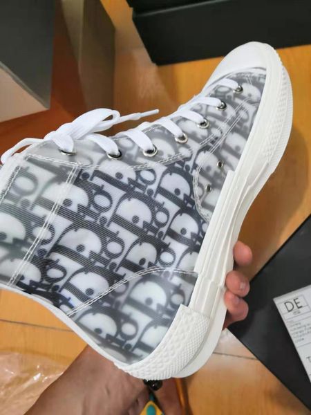 new high-quality luxury fashion shoes female designer high-heeled leather casual running outdoor shoes men and women high-end laces, Black;red
new high-quality luxury fashion shoes female designer high-heeled leather casual running outdoor shoes men and women high-end laces, Black;red