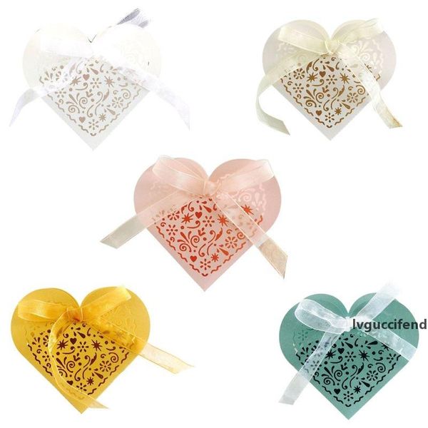 50pcs/set heart-shaped hollow favors gifts candy box with ribbon baby shower wedding party supplies
50pcs/set heart-shaped hollow favors gifts candy box with ribbon baby shower wedding party supplies