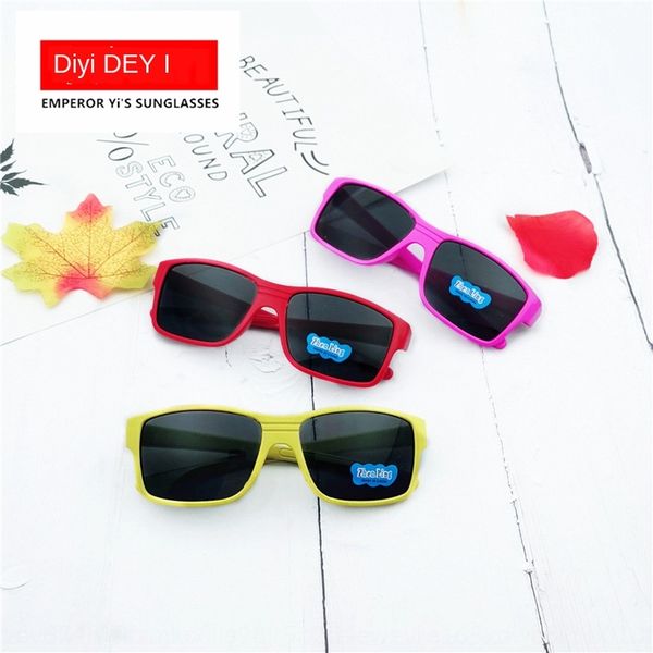 children's fashion boys and girls square sunglasses black gray slice 2020 paint bright color sunglasses for children, Blue
children's fashion boys and girls square sunglasses black gray slice 2020 paint bright color sunglasses for children, Blue
