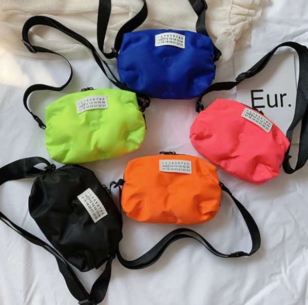 2020 fashion children's crossbody bag girl small cute casual streetwear solid shoulder mini zipper handbags messenger bags
2020 fashion children's crossbody bag girl small cute casual streetwear solid shoulder mini zipper handbags messenger bags