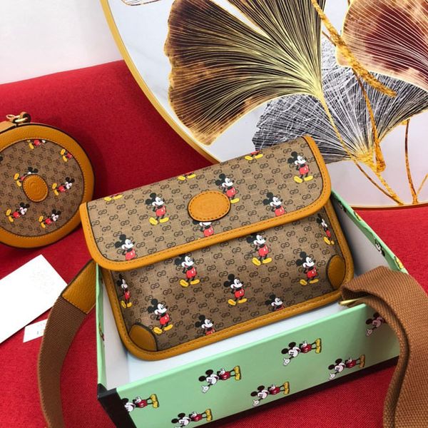 Catwalk chest bag handbag wallet backpack main card holder duffle bag women handbags handbag horsebit card holder 2020 new
Catwalk chest bag handbag wallet backpack main card holder duffle bag women handbags handbag horsebit card holder 2020 new