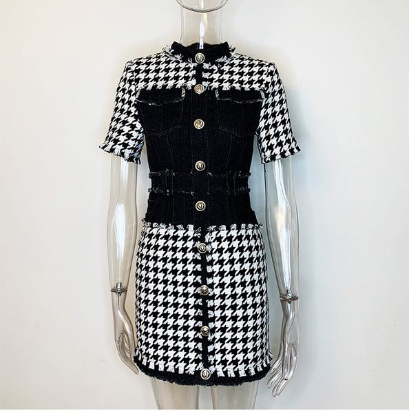 719 2020 summer brand same style empire crew neck flora print panelled short plaid sleeve prom dress oushali, White;black
719 2020 summer brand same style empire crew neck flora print panelled short plaid sleeve prom dress oushali, White;black