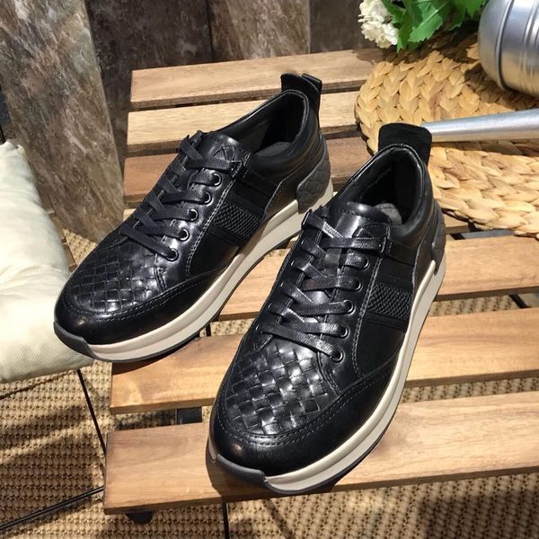 2020v limited edition little bee embroidery classic men's low-sneakers, fashionable wild casual outdoor tide shoes, size: 38-451, Black
2020v limited edition little bee embroidery classic men's low-sneakers, fashionable wild casual outdoor tide shoes, size: 38-451, Black