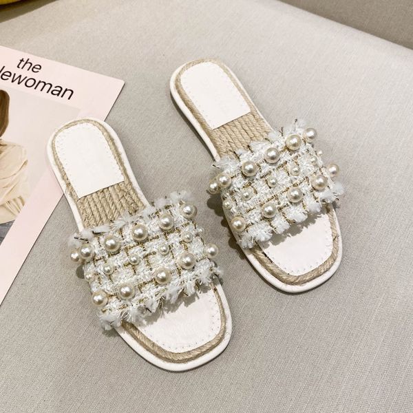 vjzgf 2020 лета новой ткани pearl открытого носок плоского дно western тип женщин удобные мягкие донные одна линии жемчужных тапочек тапочки
vjzgf 2020 лета новой ткани pearl открытого носок плоского дно western тип женщин удобные мягкие донные одна линии жемчужных тапочек тапочки