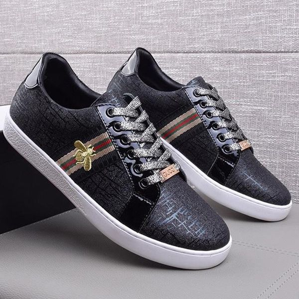 mens shoes outdoor walking footwears vintage lace -up casual style men shoes fashion classic breathable sneakers fast delivery, Black
mens shoes outdoor walking footwears vintage lace -up casual style men shoes fashion classic breathable sneakers fast delivery, Black