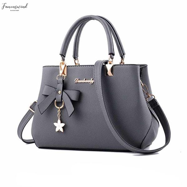 new 2020 elegant shoulder bag women designer handbags women bags plum bow fashion sweet messenger crossbody bag
new 2020 elegant shoulder bag women designer handbags women bags plum bow fashion sweet messenger crossbody bag