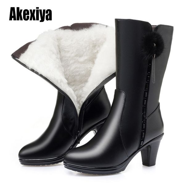 woman boots high-heeled 2020 genuine leather rhinestones mid-calf boots wool warm winter women fashion shoes u524, Black
woman boots high-heeled 2020 genuine leather rhinestones mid-calf boots wool warm winter women fashion shoes u524, Black