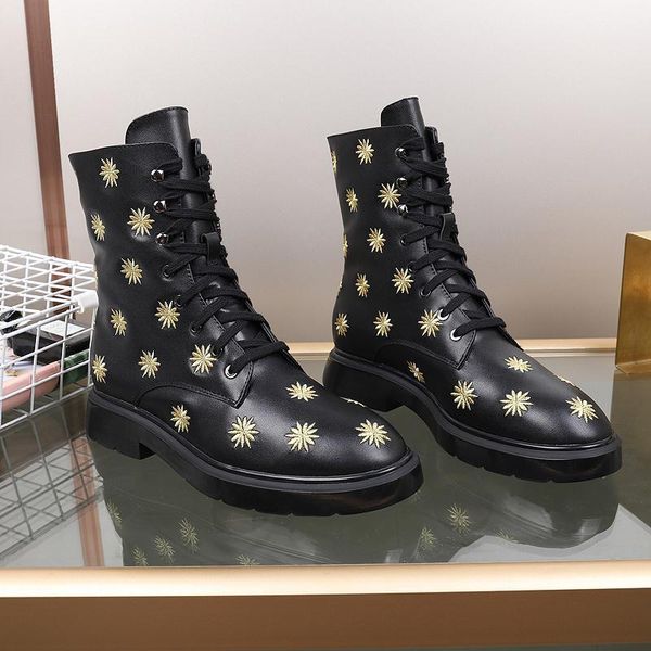2020z new trend warm thick with high heel boots, boots temperament bare boots, original box delivery
2020z new trend warm thick with high heel boots, boots temperament bare boots, original box delivery