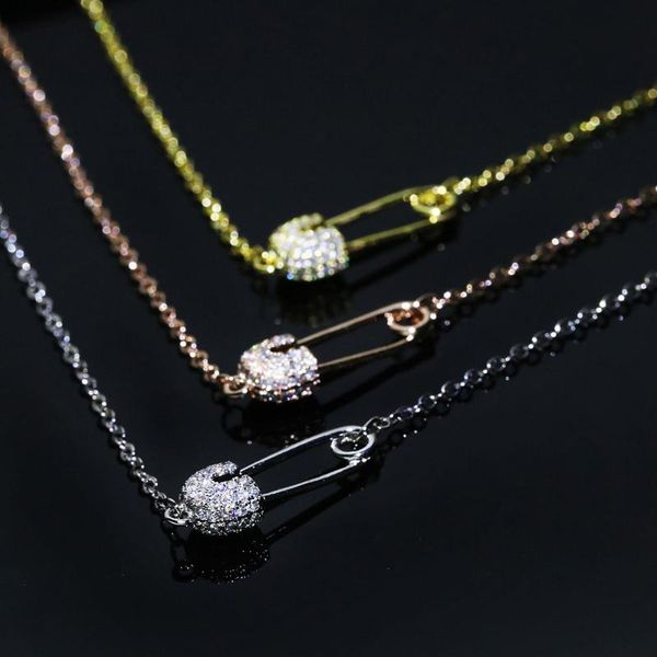 paper clip shaped pendant necklace for women unique hollow out zircon pin 3 color collarbone chain gift fashion jewelry kbn260, Silver
paper clip shaped pendant necklace for women unique hollow out zircon pin 3 color collarbone chain gift fashion jewelry kbn260, Silver