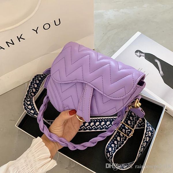 factory wholesale women handbag shoulder strap fashion bag sweet small fresh printed leather shoulders bags fashions contrast color messenge, Black;red
factory wholesale women handbag shoulder strap fashion bag sweet small fresh printed leather shoulders bags fashions contrast color messenge, Black;red