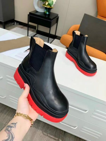 2020 world tour desert boot women boots platform boot spaceship ankle boots 5cm heel flamingos medal martin boots heavy duty soles with box, Black
2020 world tour desert boot women boots platform boot spaceship ankle boots 5cm heel flamingos medal martin boots heavy duty soles with box, Black