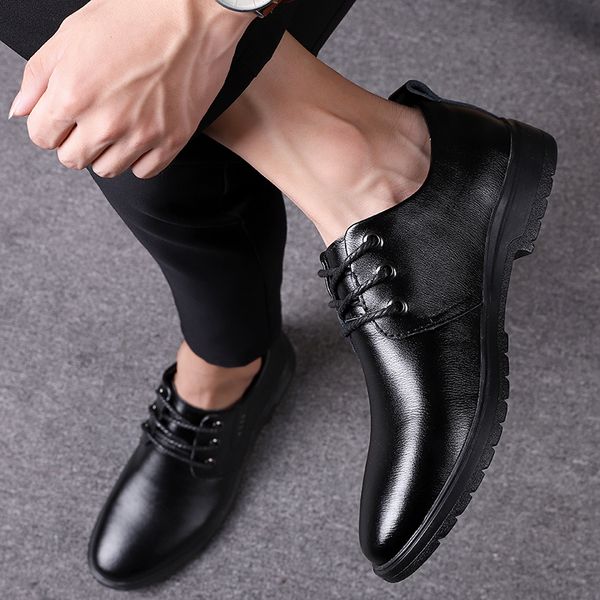 causal shoes sale mens sneakers shoes new flat 2020 fashion men light fashion casual leather for black men sports comfortable 
causal shoes sale mens sneakers shoes new flat 2020 fashion men light fashion casual leather for black men sports comfortable