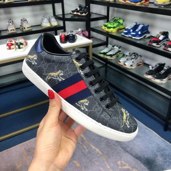 2020-2019nn luxury designer fashion designer lovers shoes low to help striped casual shoes flat men and women sports shoes
2020-2019nn luxury designer fashion designer lovers shoes low to help striped casual shoes flat men and women sports shoes