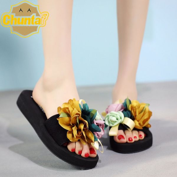 women's slippers seaside holiday non-slip flat-soled new and sandals slippers sandals fashion outdoor flowers
women's slippers seaside holiday non-slip flat-soled new and sandals slippers sandals fashion outdoor flowers