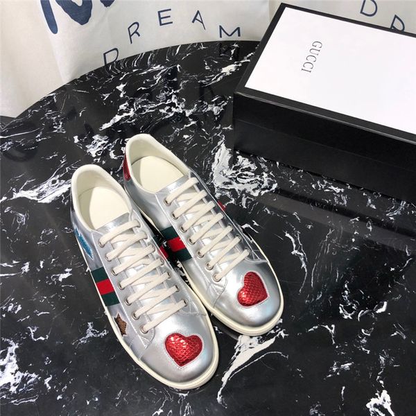 2020 latest handmade casual shoes couple casual shoes fashion trend wild and comfortable size 35-45 type 39745400732a
2020 latest handmade casual shoes couple casual shoes fashion trend wild and comfortable size 35-45 type 39745400732a
