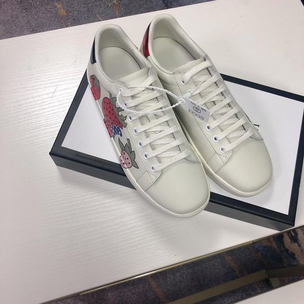 2020w new trend leather casual shoes men and women outdoor sports shoes fashion personality wild party couple shoes, size 35-45, Black
2020w new trend leather casual shoes men and women outdoor sports shoes fashion personality wild party couple shoes, size 35-45, Black
