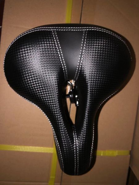 spring comfortable mountain bike thickened soft saddle universal bicycle bicycle saddle, Silver
spring comfortable mountain bike thickened soft saddle universal bicycle bicycle saddle, Silver