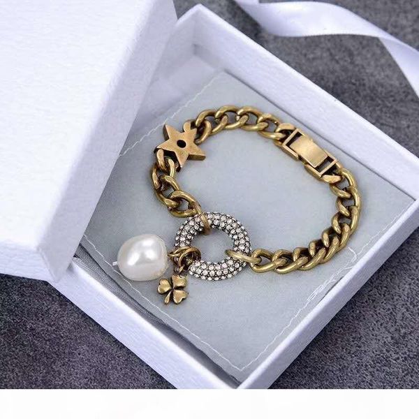 r 2020luxury bespoke brass bracelet with pearl inlaid elegant bracelet, Slivery;golden
r 2020luxury bespoke brass bracelet with pearl inlaid elegant bracelet, Slivery;golden