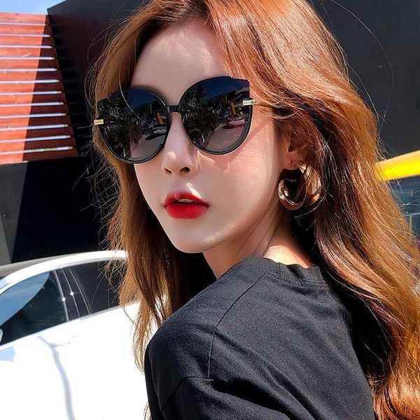2020 korean version of the new network red retro temperament black car polarized sunglasses female tide was thin fashion sunglasses cat ears, White;black
2020 korean version of the new network red retro temperament black car polarized sunglasses female tide was thin fashion sunglasses cat ears, White;black