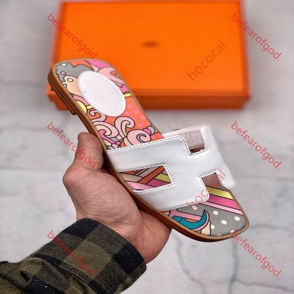 2020 delivery french new lian fashion summer slippers women' leather thick and comfortable shoes hococal high heel sandals size 36-40, Black;grey 
2020 delivery french new lian fashion summer slippers women' leather thick and comfortable shoes hococal high heel sandals size 36-40, Black;grey