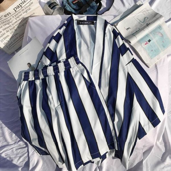 men's tracksuits stylish striped men sets 2021 loose open stitch short sleeve shirt shorts breathable casual beach mens suits streetwea, Gray
men's tracksuits stylish striped men sets 2021 loose open stitch short sleeve shirt shorts breathable casual beach mens suits streetwea, Gray