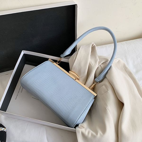 casual crocodile clip bags for women designer buckle women's shoulder messenger bag wide strap women corssbody bag female clutch
casual crocodile clip bags for women designer buckle women's shoulder messenger bag wide strap women corssbody bag female clutch