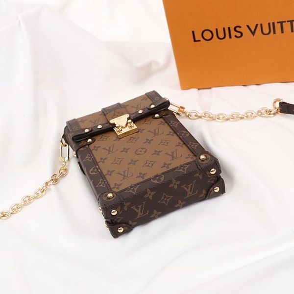 drop ship women bag luxury designer mini crossbody bag leather retro style lady trunk vertical chain shoulder bags purses with origin box
drop ship women bag luxury designer mini crossbody bag leather retro style lady trunk vertical chain shoulder bags purses with origin box