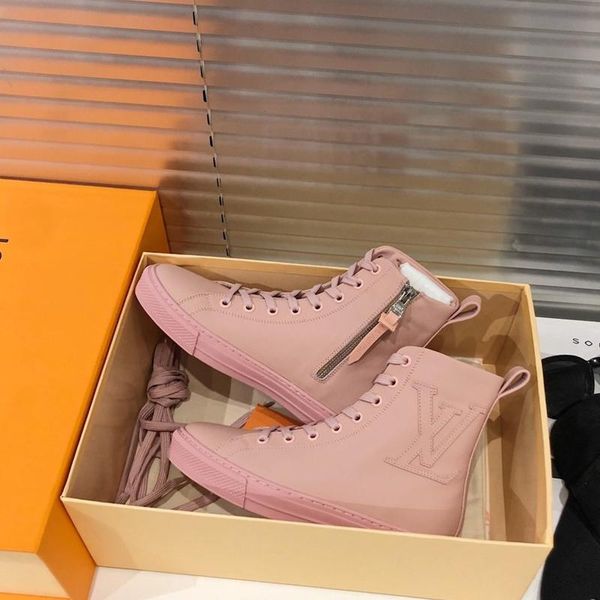 69 designer luxury female casual fashion shoes, outdoor casual travel shoes, fast delivery, original box, Black
69 designer luxury female casual fashion shoes, outdoor casual travel shoes, fast delivery, original box, Black