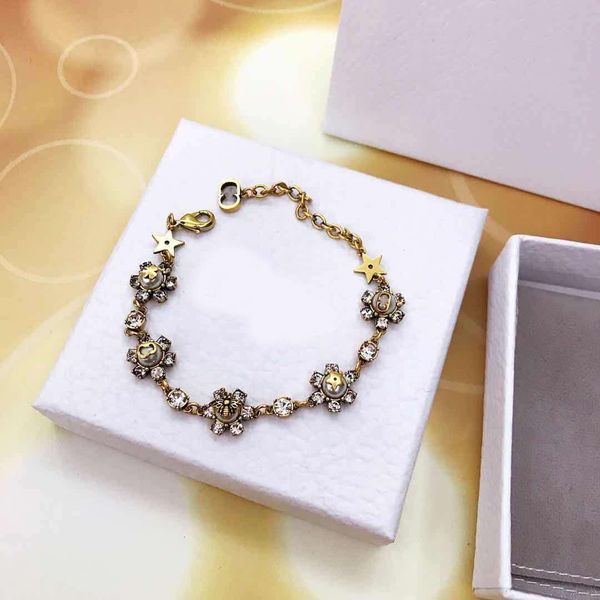 2020 new pearl bracelet designer retro fashion style bracelet luxury color stone explosion bracelet sale, Black
2020 new pearl bracelet designer retro fashion style bracelet luxury color stone explosion bracelet sale, Black