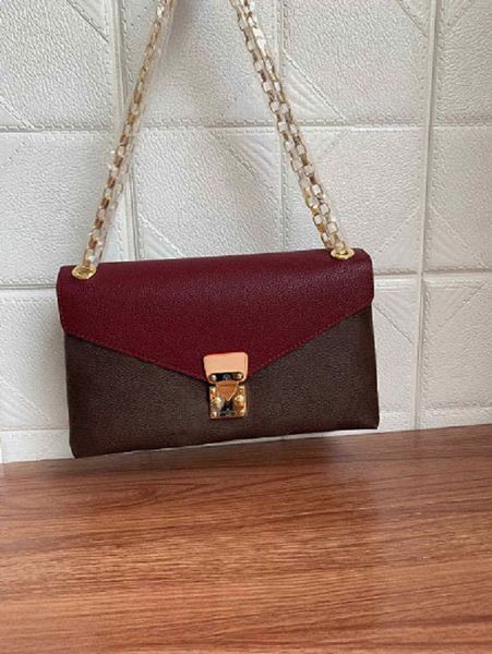 202o m558880original designer luxury handbags purses pallas cluth bag women tote brand chain crossbody bag genuine leather
202o m558880original designer luxury handbags purses pallas cluth bag women tote brand chain crossbody bag genuine leather