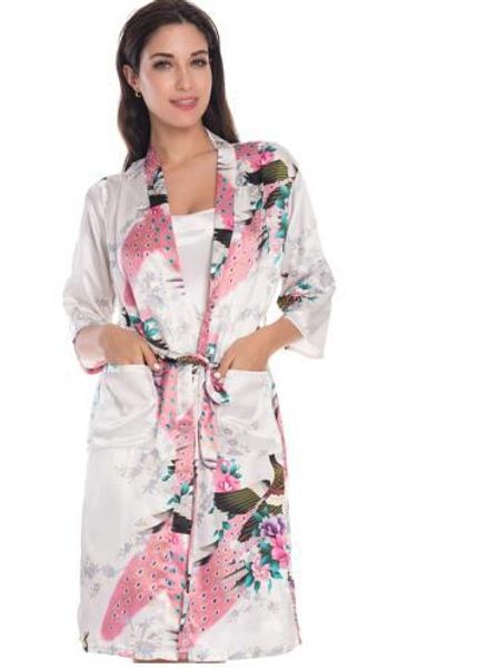 женщины 2 piece set silk peacock кимоно одеяния сексуальное белье женщины свадьба невесты robe сатин nightgown халат pijam, Black;red
женщины 2 piece set silk peacock кимоно одеяния сексуальное белье женщины свадьба невесты robe сатин nightgown халат pijam, Black;red