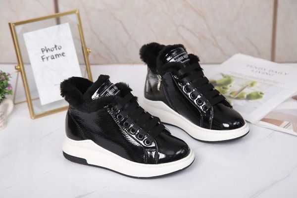 2020j new fashion women's casual sports shoes plus velvet to keep warm, personality wild autumn and winter high-shoes tide shoes
2020j new fashion women's casual sports shoes plus velvet to keep warm, personality wild autumn and winter high-shoes tide shoes