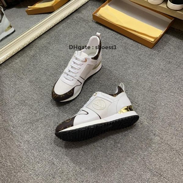 2021m limited edition leather men 's and women 's classic letter low -casual sneakers ,fashionable wild couple party shoes, Black
2021m limited edition leather men 's and women 's classic letter low -casual sneakers ,fashionable wild couple party shoes, Black