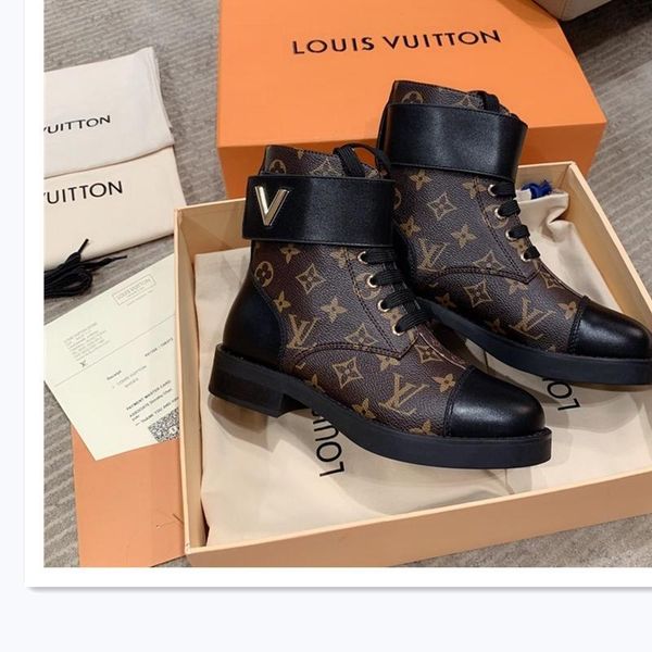 27 designer luxury casual fashion short boots, outdoor casual travel shoes, fast delivery, original box, Black
27 designer luxury casual fashion short boots, outdoor casual travel shoes, fast delivery, original box, Black