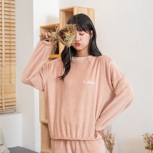 fairy coral plus velvet suit wear loose feet elastic waist lazy home pajamas warm pants warm pants, Blue;red
fairy coral plus velvet suit wear loose feet elastic waist lazy home pajamas warm pants warm pants, Blue;red