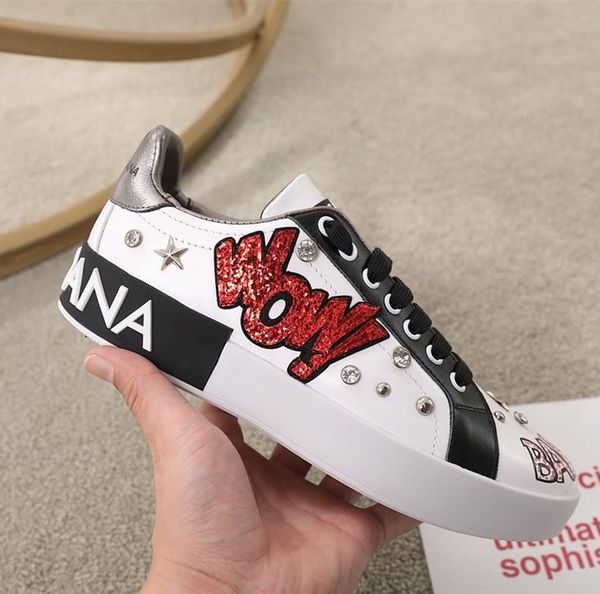2020y new men and women exquisite hand-painted lace-up casual sports shoes, high-quality fashion wild couple party shoes, size: 35-45, Black
2020y new men and women exquisite hand-painted lace-up casual sports shoes, high-quality fashion wild couple party shoes, size: 35-45, Black