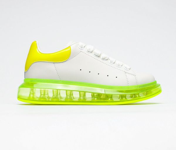 2020 classic couple board shoes new reflective inner increase thick bottom comfortable casual shoes simple retro running shoes
2020 classic couple board shoes new reflective inner increase thick bottom comfortable casual shoes simple retro running shoes