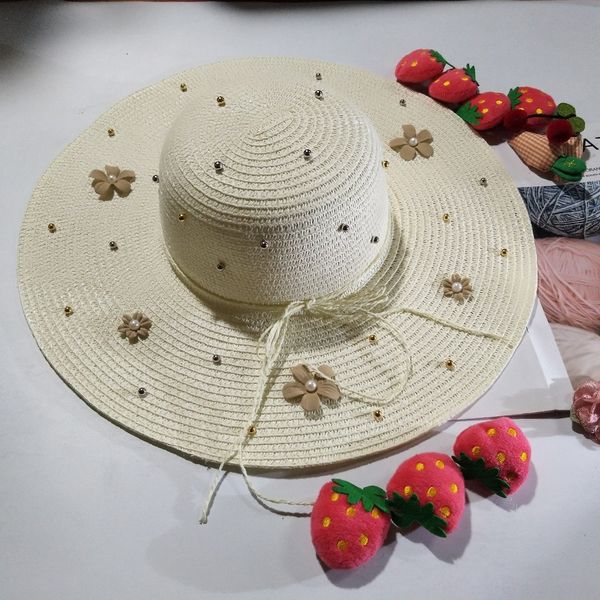 korean summer pearl straw straw small clear pearl flower sun hat sun beach hat, Blue;gray
korean summer pearl straw straw small clear pearl flower sun hat sun beach hat, Blue;gray