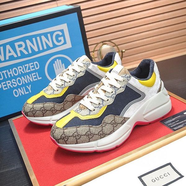 new sports shoes breathable low mens shoes luxury outdoor with original box luxury mens rhyton sneaker shoes zapatos de hombre sale, Black 
new sports shoes breathable low mens shoes luxury outdoor with original box luxury mens rhyton sneaker shoes zapatos de hombre sale, Black