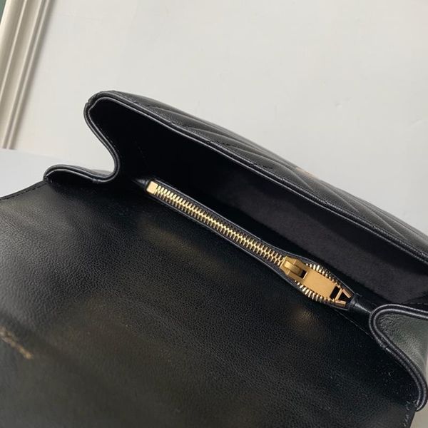 classic women's handbags high-end custom quality one-shoulder diagonal across the ba fashion trend business casual style
classic women's handbags high-end custom quality one-shoulder diagonal across the ba fashion trend business casual style